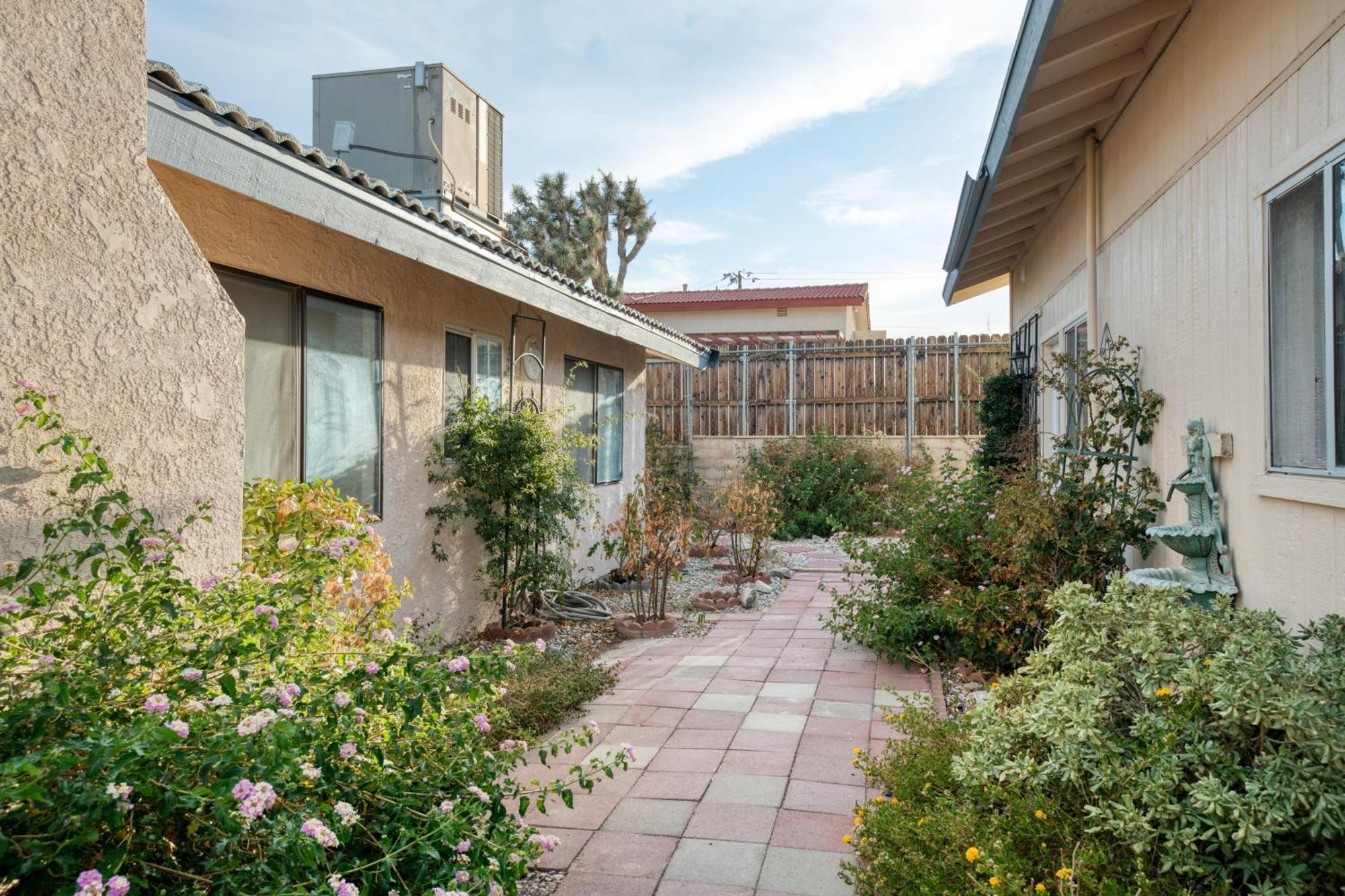 Archie By Avantstay Desert Retreat W Courtyard Edge Of Joshua Tree 尤卡谷 外观 照片